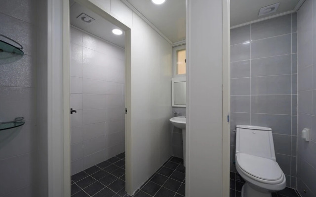 Geoje Memory Kids Pool Villa