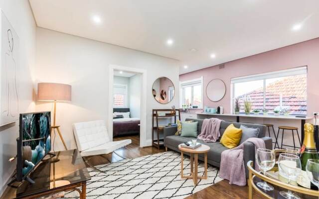 2 Bedroom Apt In Bondi Junction With Parking