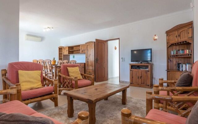 Modern Villa in Albufeira With Private Swimming Pool