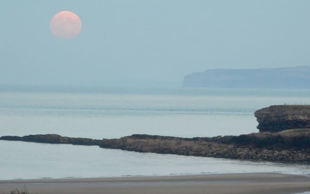 Lligwy Beach Cottage