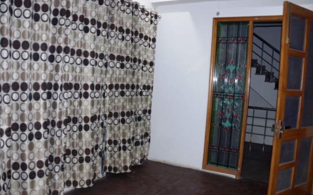 Maxfort Hospital Apartment