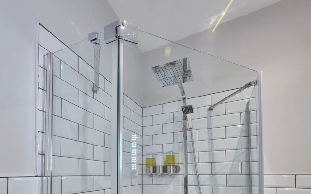 Bellevue Apartment 2