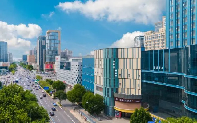 Homeinn Superior Hotel (Shijiazhuang Wanxiang City Xinbai Square Subway Station) – Outside – Shijiazhuang