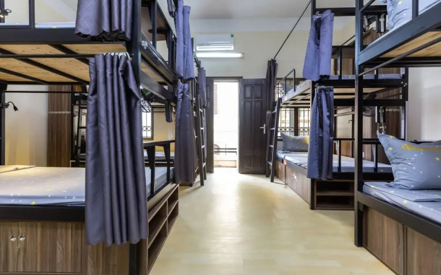 SPOT ON 928 Hanoi Dorm 2