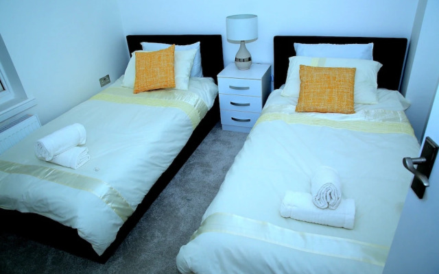 A Modern, Comfy Newly Remodeled 2bd House