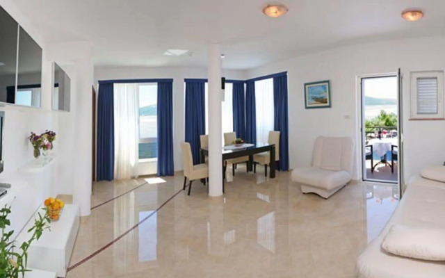 Villa Mediterana