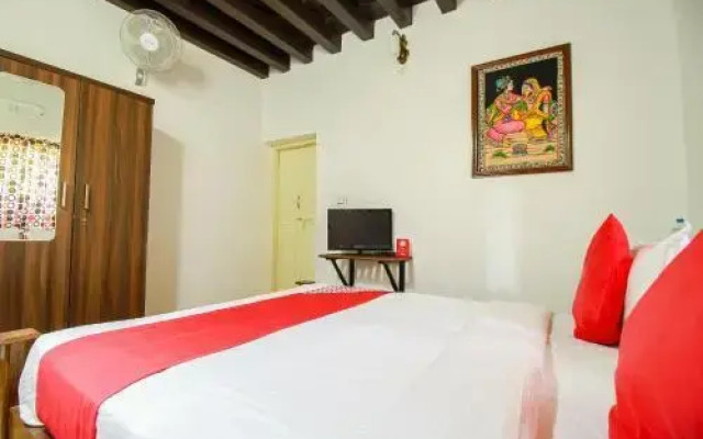 OYO 26741 Cocoon Royale