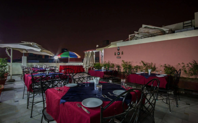 The Sun Court Hotel Yatri