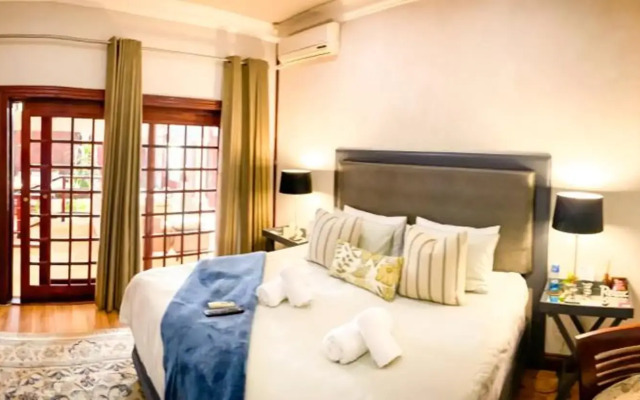 Spacube Luxury Suites and Spa