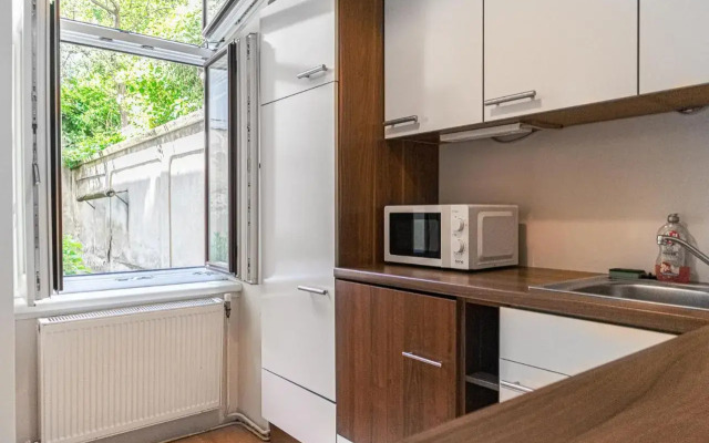 Pleasing 2BR Apt. AKH-Perfect for Groups