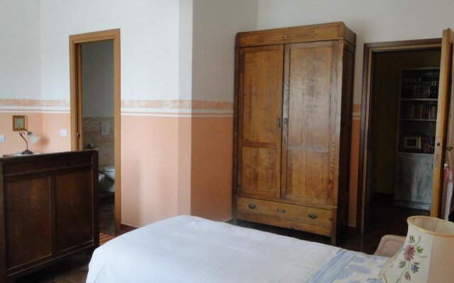 B&B Caslett
