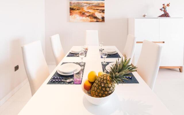 2207-Modern apt with terrace and amazing seaview