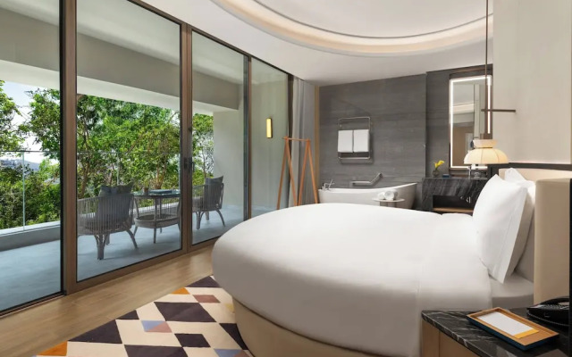 voco Sanya Dadonghai by IHG