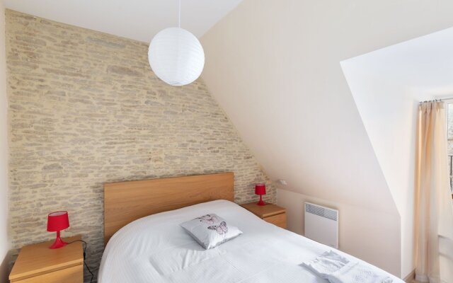 Cozy Apartment in Maisy near Sea