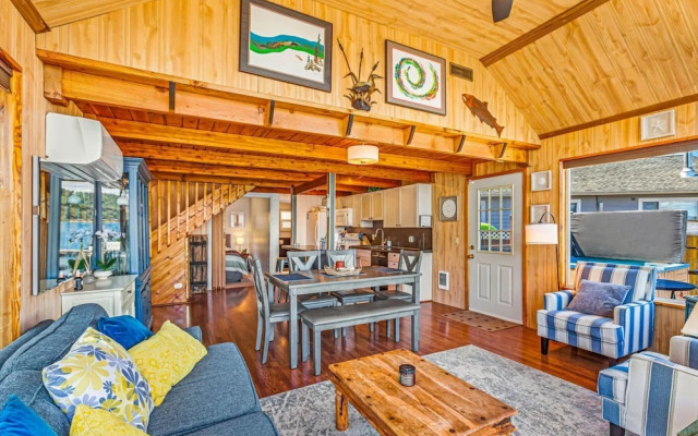 Utopia Cove in Union