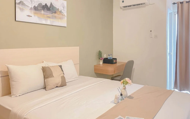 New And Modern Look Studio Room At Apartment Bassura City