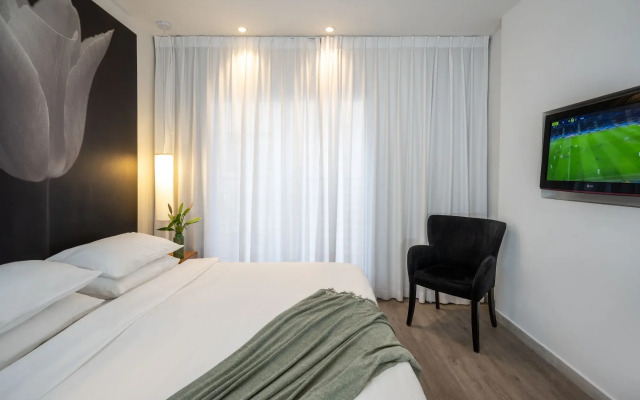 The Savoy Tel-Aviv, Sea Side