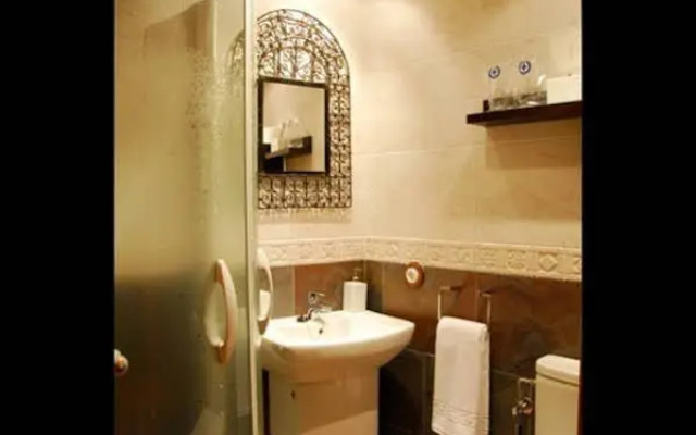 Hostal Temático El Peñón