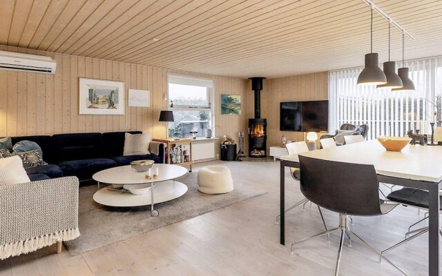 Holiday Home in Hals