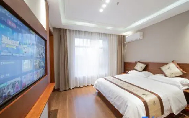 peninsula holiday inn