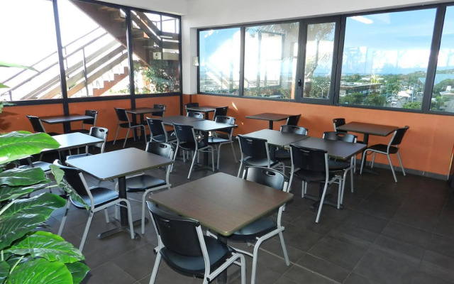 Tahiti Airport Motel