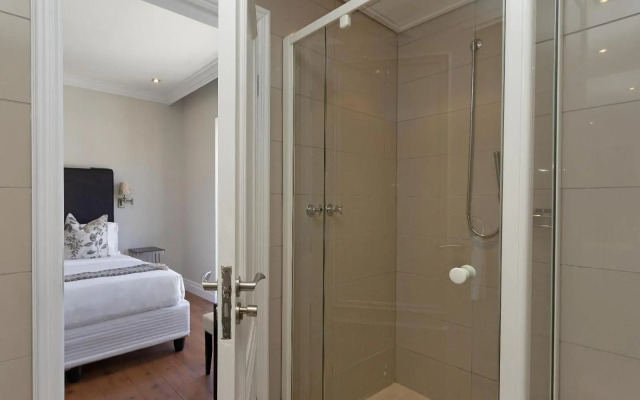 Апартаменты Cape Royale Residences