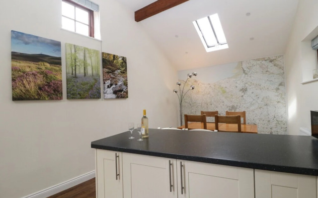 Little Fulford Barn