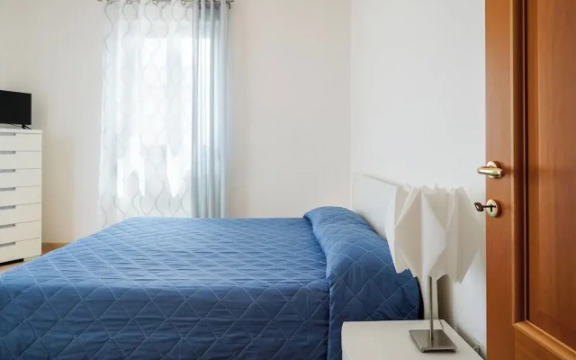 Appartamento a Torre Canne con balcone