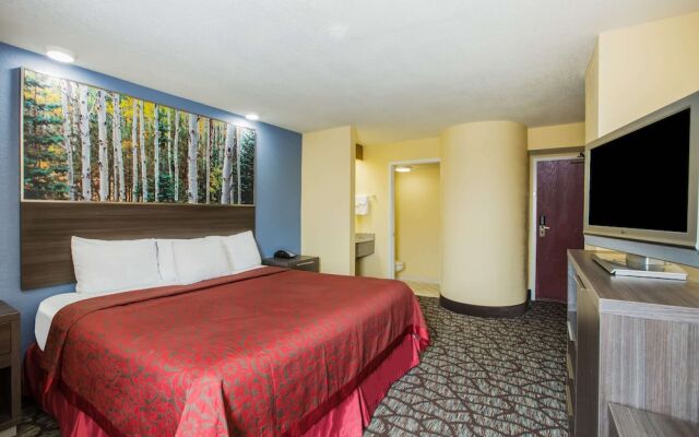 Days Inn Blue Springs