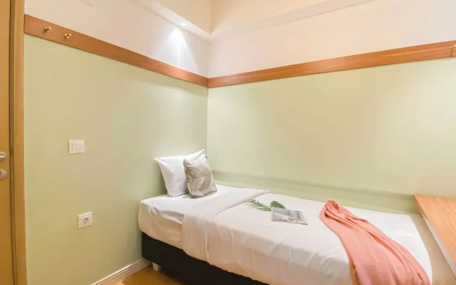 Homey And Comfort Living 2Br At Meikarta Apartment