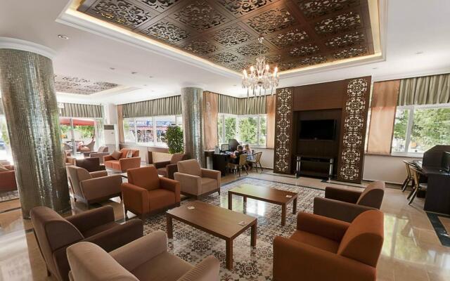 Carmen Suite Hotel