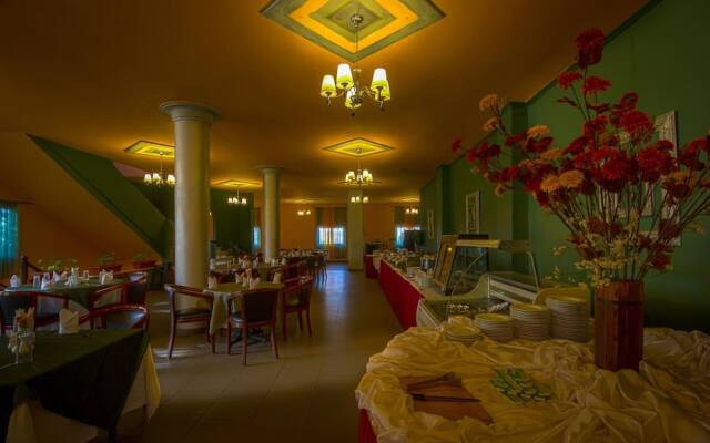 Adham Compound Hotel