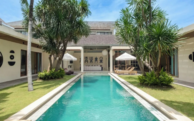 Villa Dreamer by Villa Finder