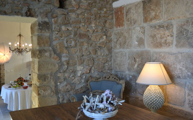 Scilla Maris Charming Suites-Restaurant