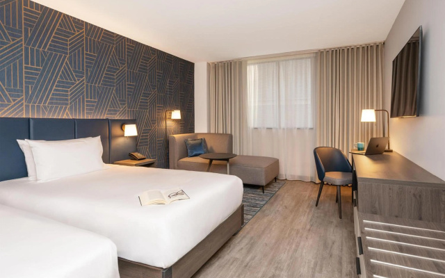 Hyatt Place Leeds - Image 2