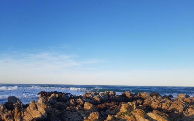 Pearly Cove