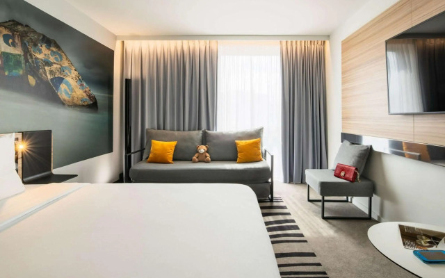 Novotel Paris Coeur d'Orly Airport