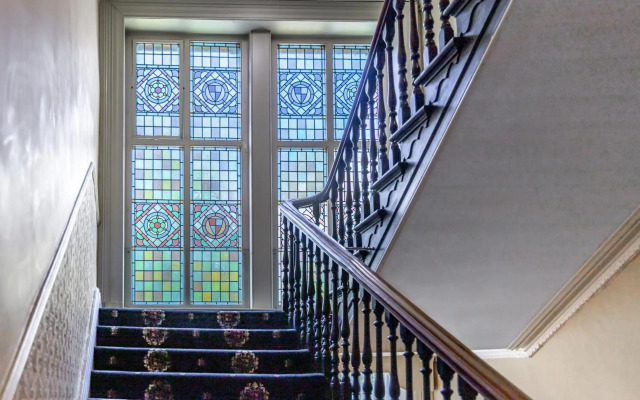 Best Western Limpley Stoke Hotel