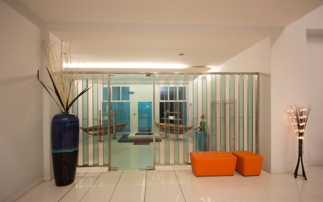 Primetime Hotel