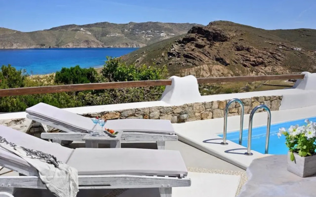 Fulfill your Holiday Dreams at Mikonos