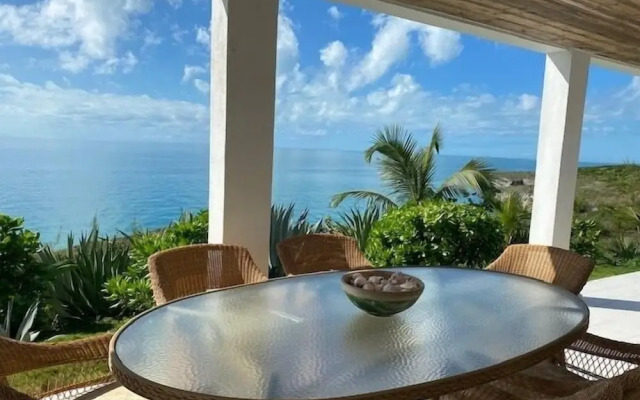 Blue Love Point 5 Bedroom Home