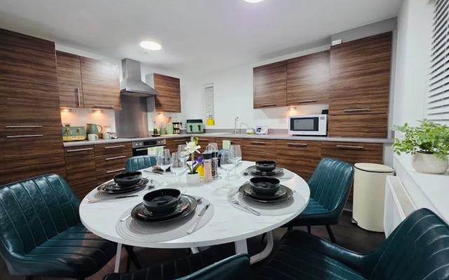 Kensington Bliss - 3 Bedroom House in Colchester