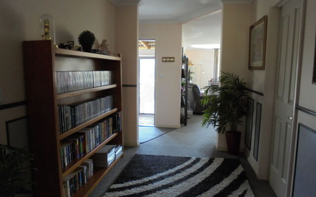 Goulds Country Guest House
