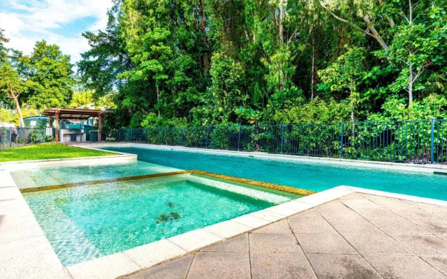 Blue Lagoon Villas