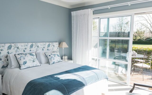 Revive On Oakview Boutique Accommodation and Spa