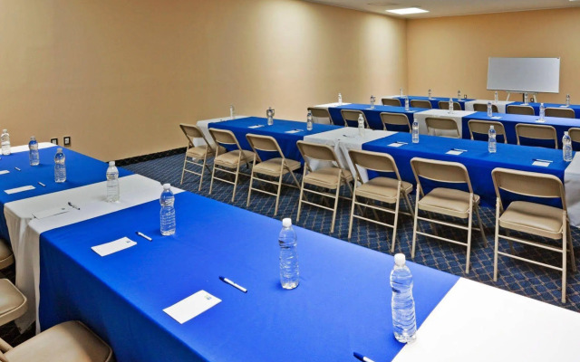 Holiday Inn Express Mexico Santa Fe by IHG