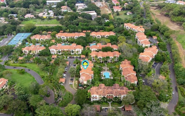 Colorfully Decorated 3Rd Floor Unit Overlooking Pool At Pacifico In Coco