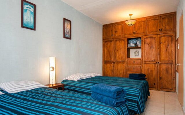 Lovely Mexican style house-  FREE wi-fi