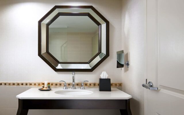 Sheraton Montreal Airport Hotel