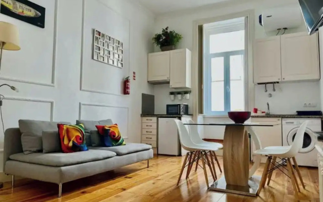 2 Bedroom Apartment Located Heart of Lisbon City